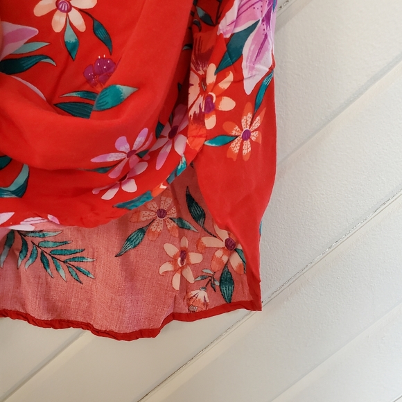 ❗gone❗Old Navy Tropical Hibiscus Flower Print Tank Red - Picture 4 of 7